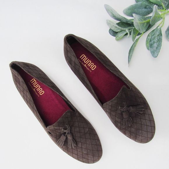 munro tallie tassel loafer
